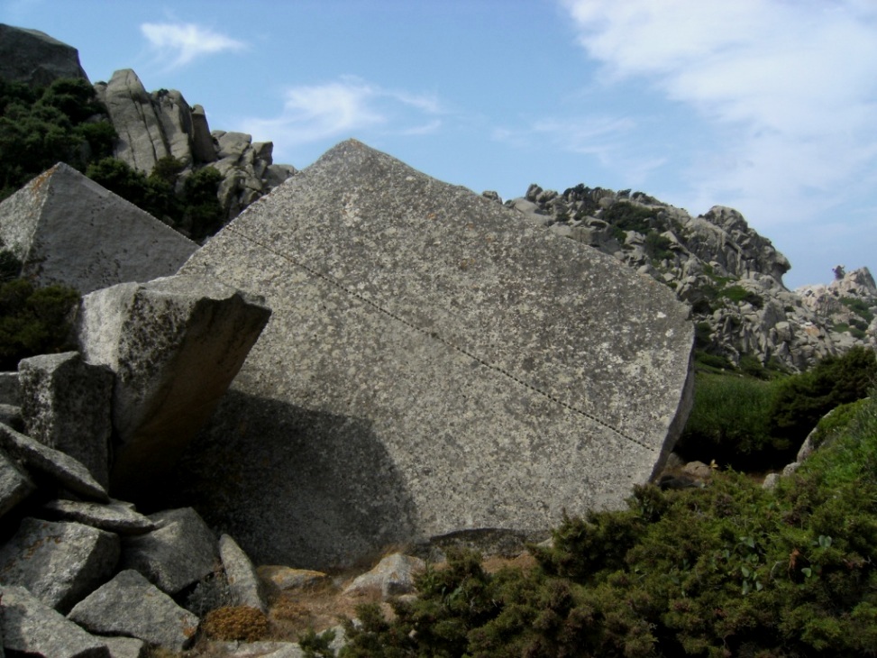 Le cave di granito di Capo Testa